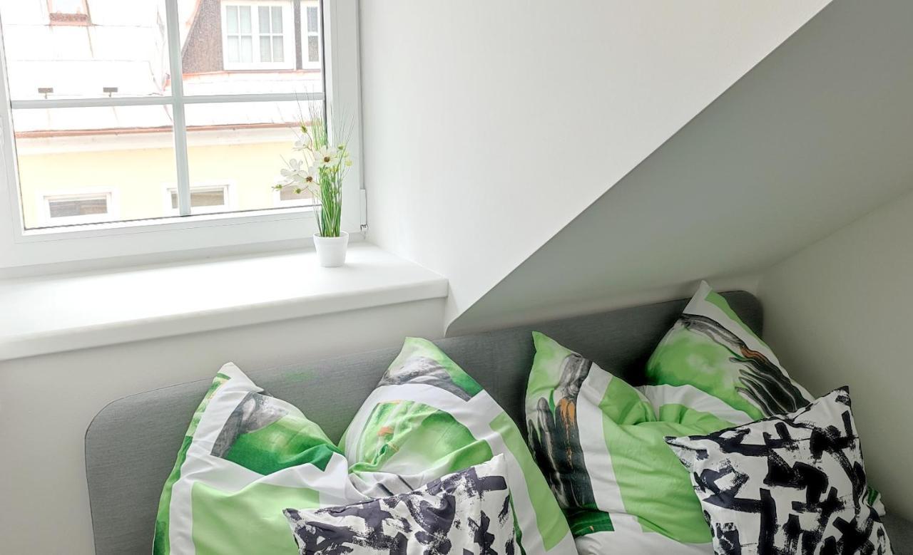 Apartman - Cafe Princ Pod Hradem Wifi, Klima Штернберк Екстер'єр фото