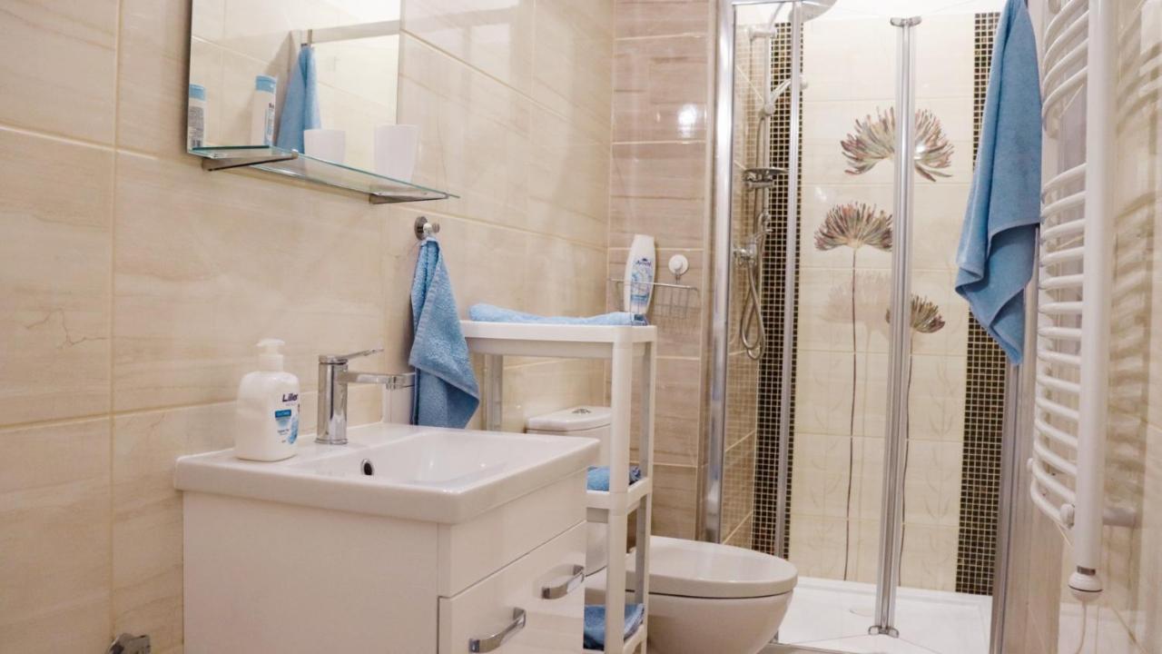 Apartman - Cafe Princ Pod Hradem Wifi, Klima Штернберк Екстер'єр фото