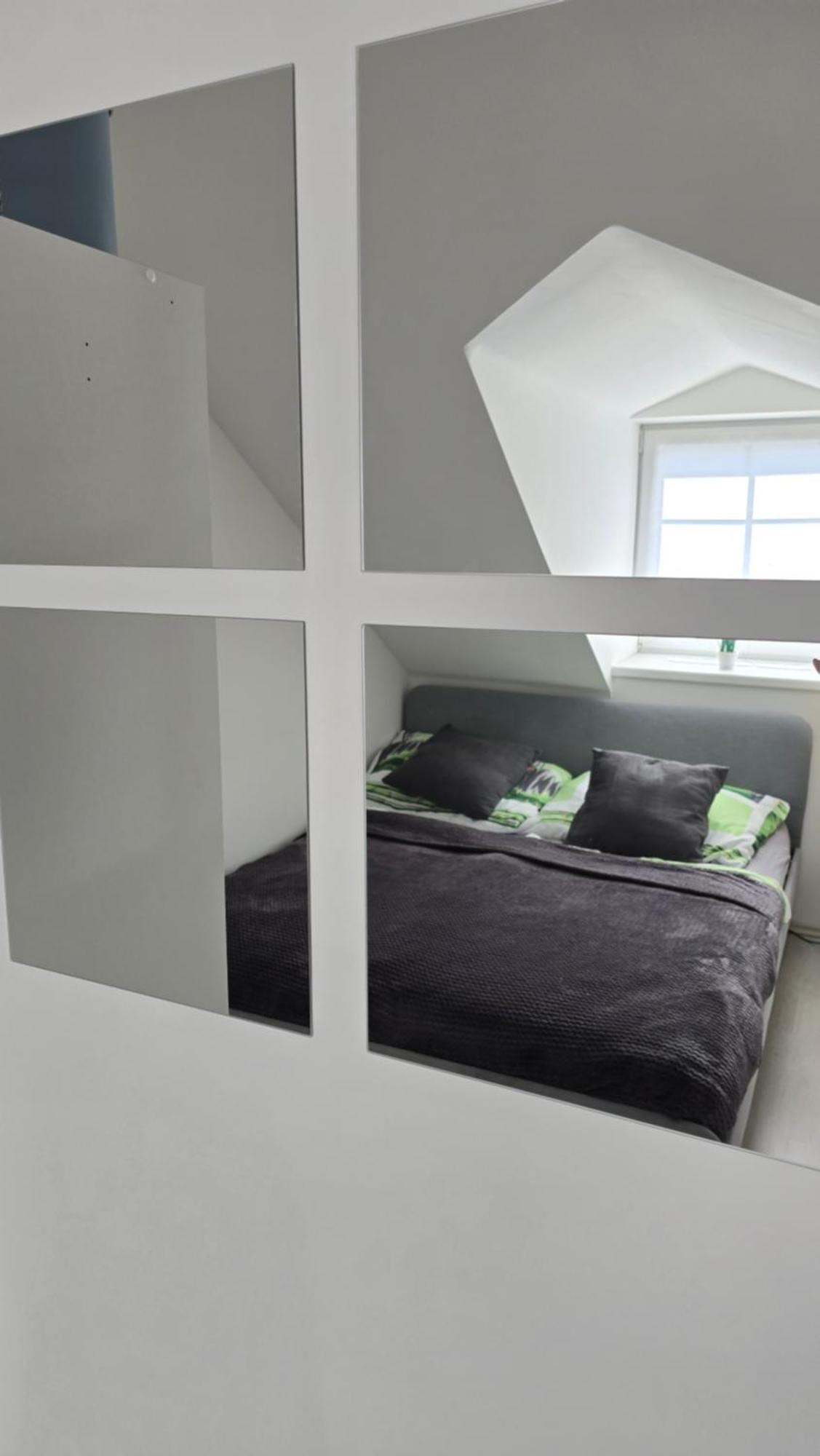 Apartman - Cafe Princ Pod Hradem Wifi, Klima Штернберк Екстер'єр фото