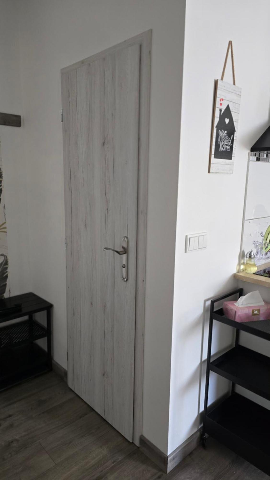 Apartman - Cafe Princ Pod Hradem Wifi, Klima Штернберк Екстер'єр фото